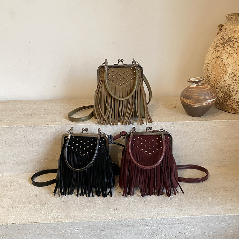 Damska torebka z nitami, jesie – Vintage Fashion Collection recenzja i cena